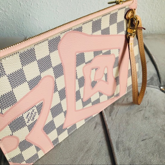 🦋HOST PICK🦋Tahitienne Neverfull clutch - Picture 5 of 7